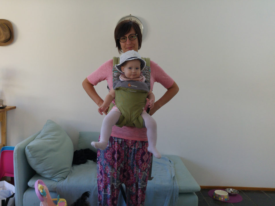 Gaan wandelen met mama en moxie