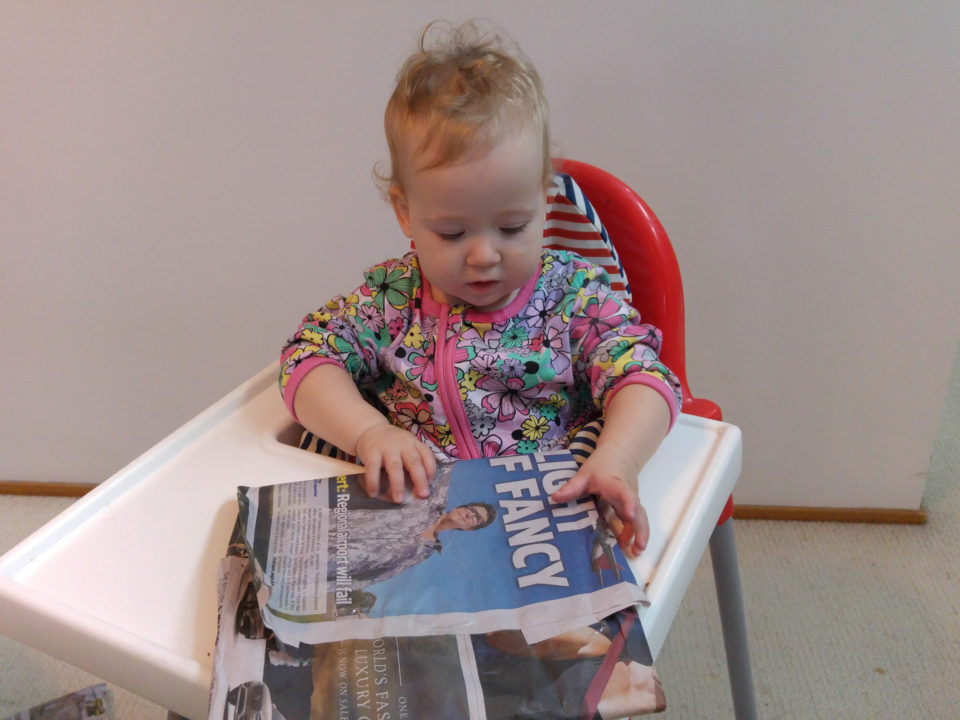 Mama haar kadootje voor moederdag open doen